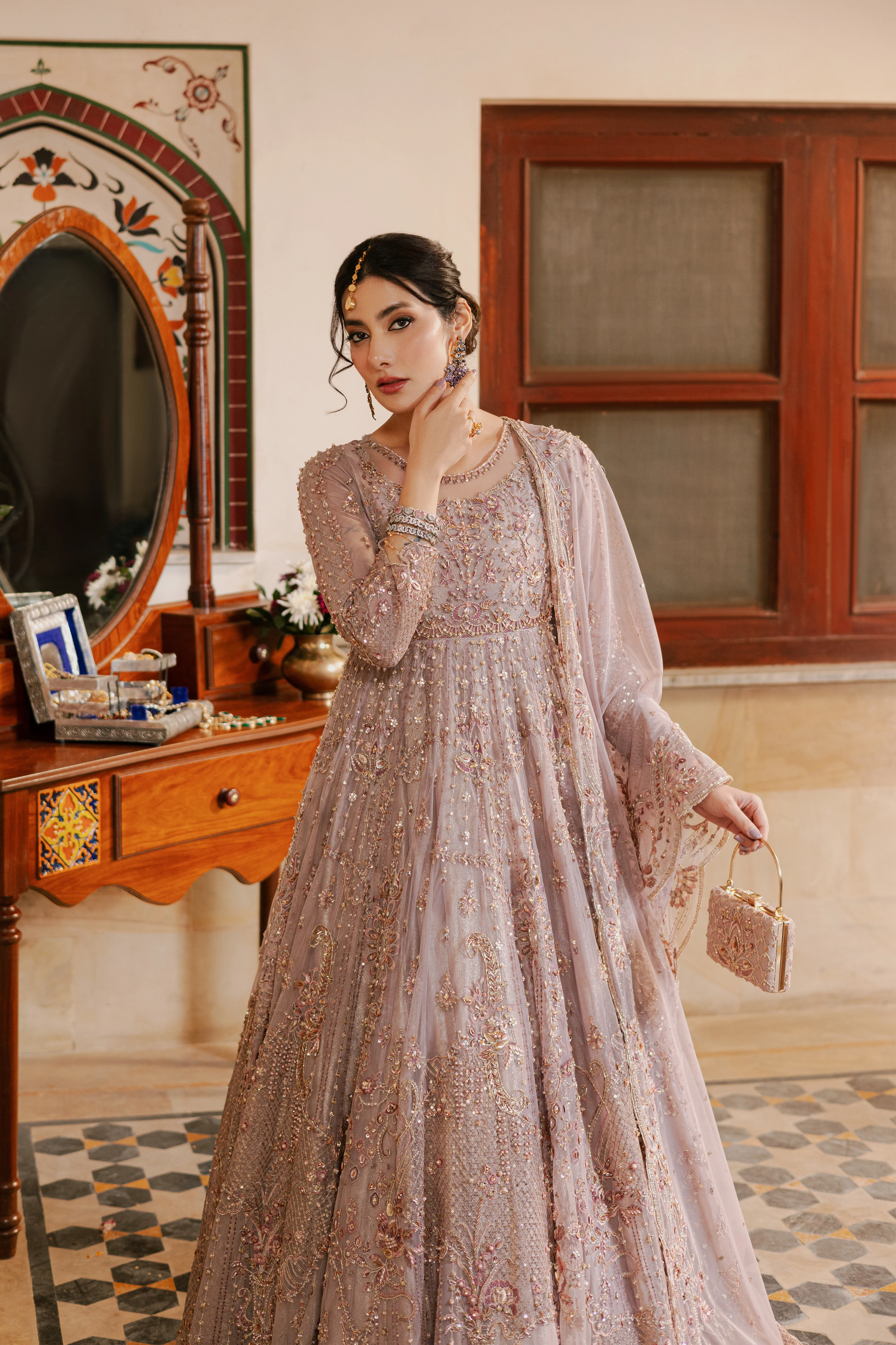 Nihan - Image 6