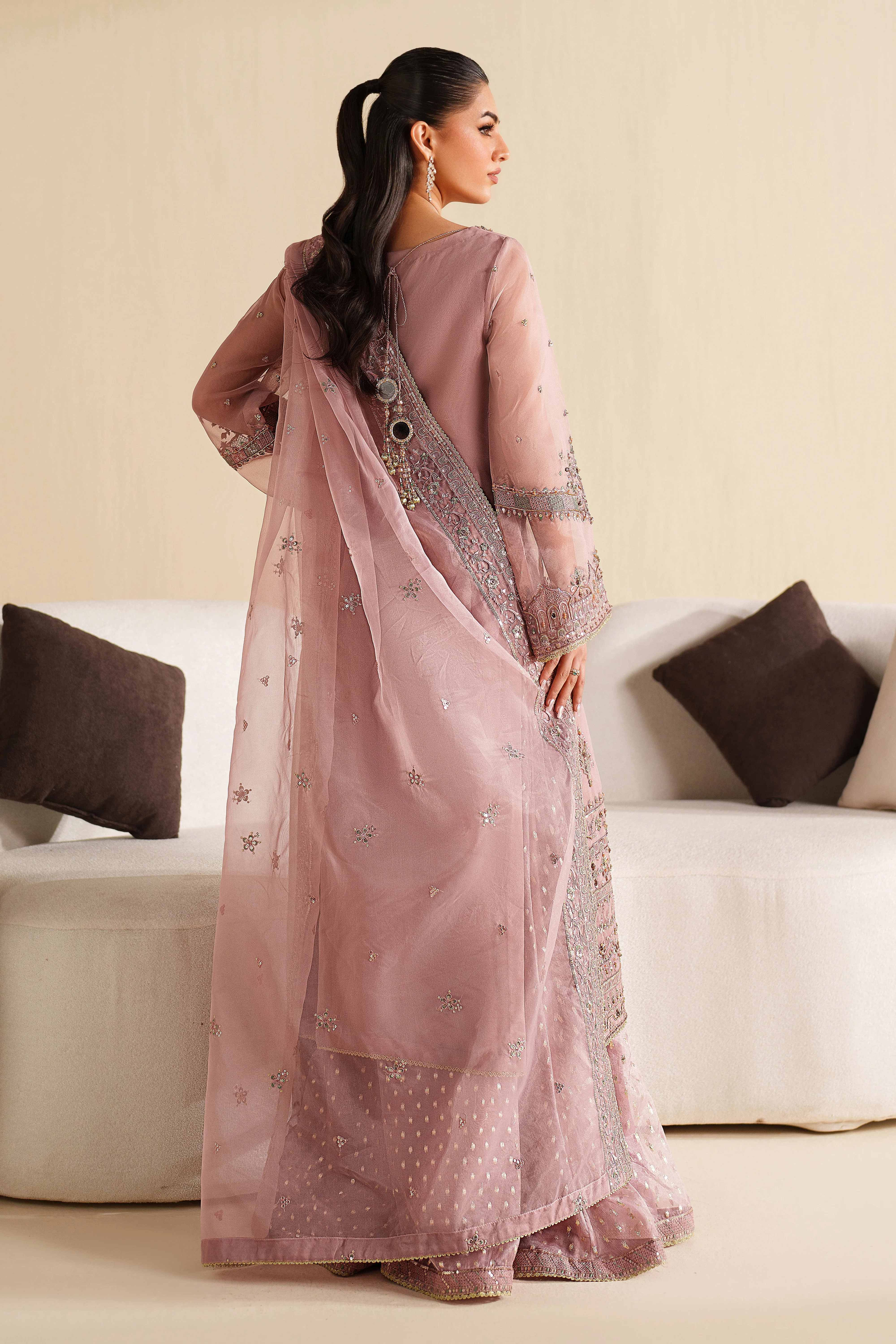 Ushna - Image 2